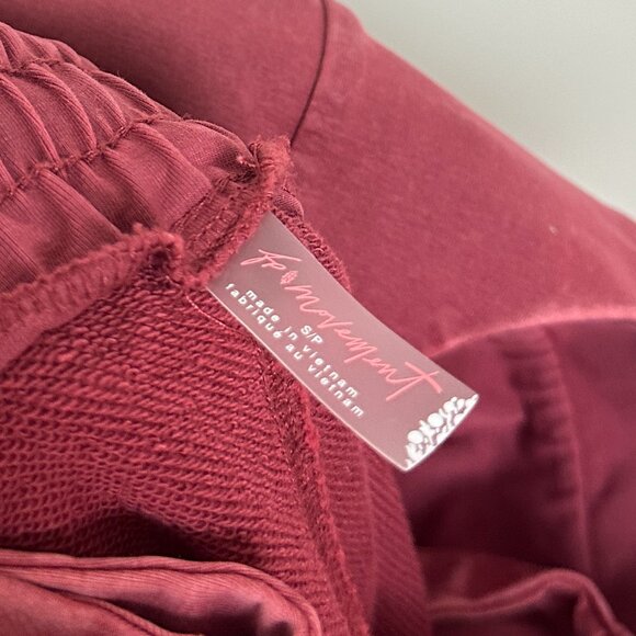 FREE PEOPLE Movement Inbound Onesie Stretch Jumpsuit in Crimson Size Small - Picture 8 of 10